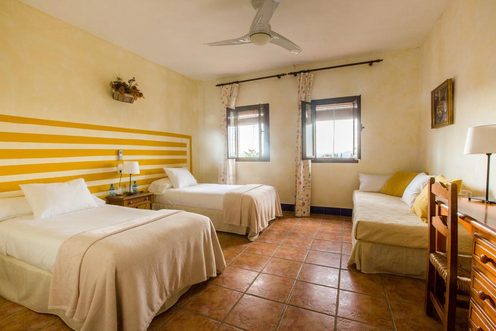 Cortijo Carrillo Bed & Breakfast Cartaojal Exterior photo
