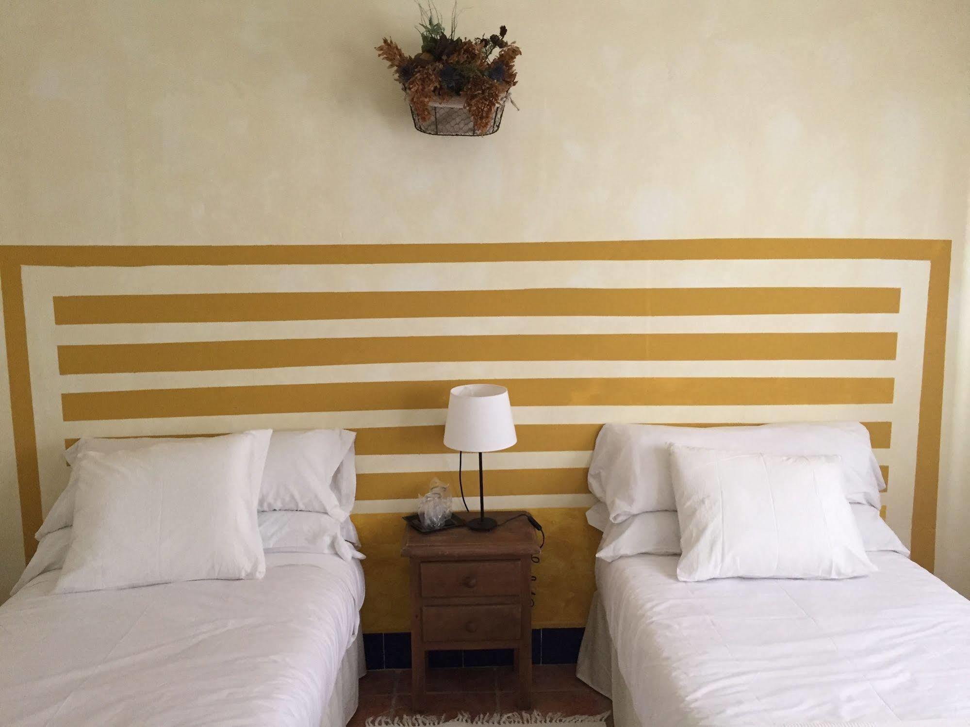 Cortijo Carrillo Bed & Breakfast Cartaojal Exterior photo