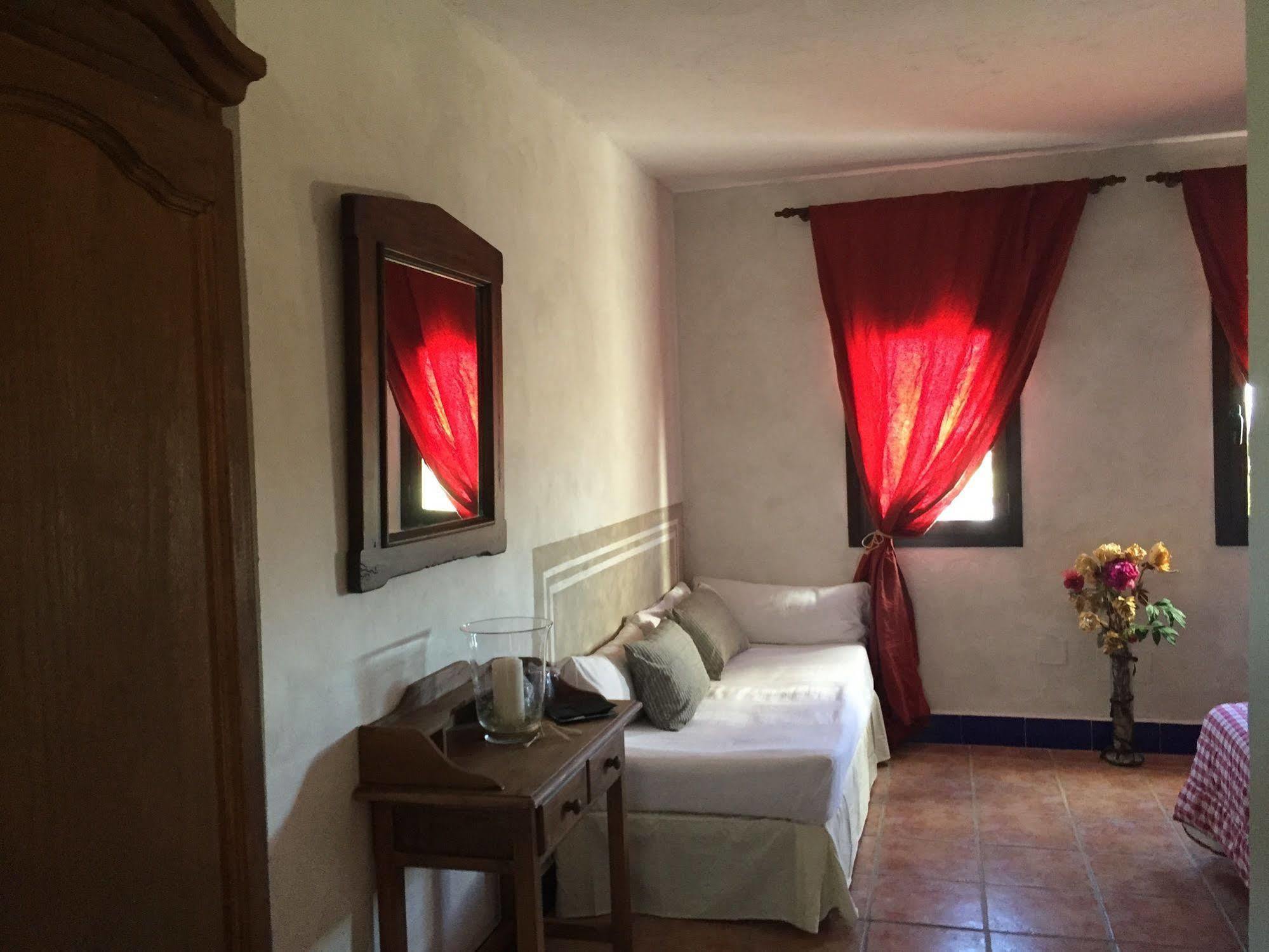 Cortijo Carrillo Bed & Breakfast Cartaojal Exterior photo