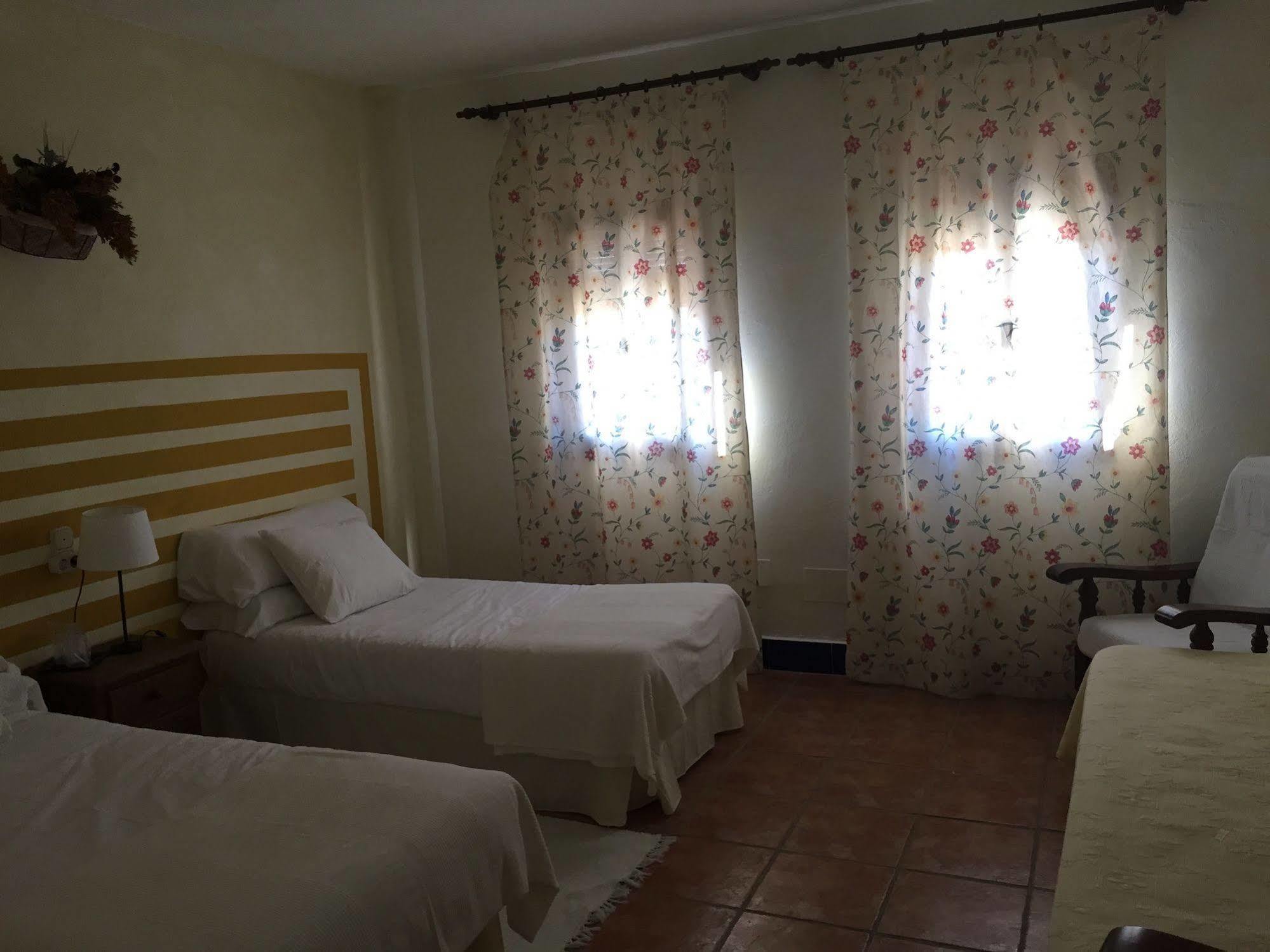Cortijo Carrillo Bed & Breakfast Cartaojal Exterior photo